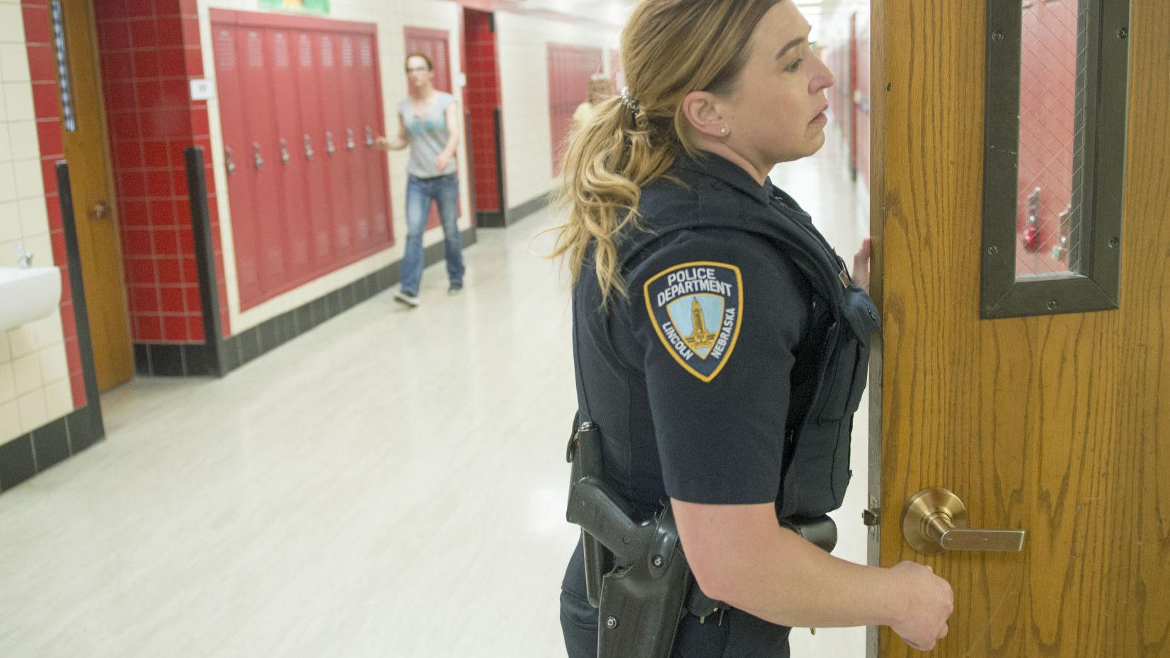 Lincoln Public Schools looks to add school-based officer at Standing Bear